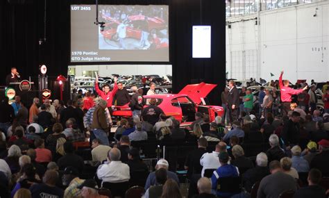 Leake goes 'platinum' with $10.5-million Dallas auction | ClassicCars