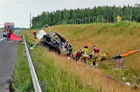 Tragiczny wypadek na trasie S7 Dwie osoby nie żyją ZDJĘCIA