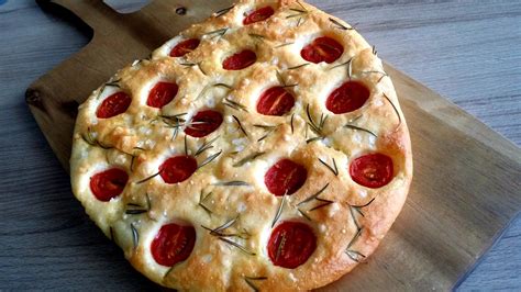 Focaccia Mit Tomaten Und Rosmarin Von Gloryous Chefkoch De