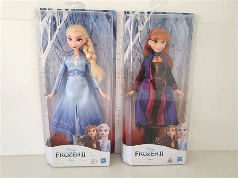 Disney Frozen 2 Elsa & Anna Dolls, Hobbies & Toys, Toys & Games on ...