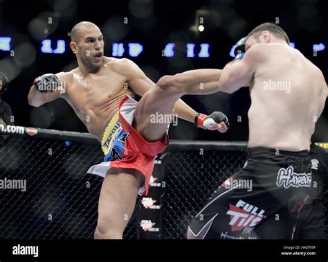 Brandon Vera Left Fights Michael Patt During Ufc 96 At The Nationwide Arena On March 7 2009