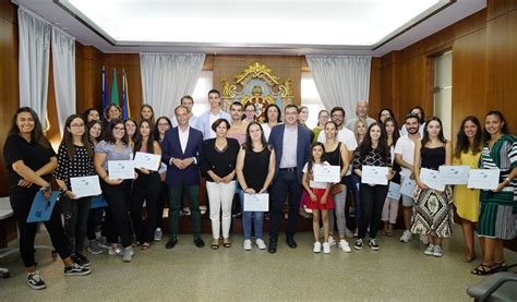 Munic Pio De Esposende Atribui Bolsas De Estudo A Estudantes Do