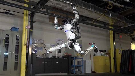 Boston Dynamics' Atlas robot is back. Be very afraid... Atlas can now ...