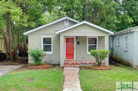 Property Pictures Of 747 E Waldburg Street Savannah GA 31401 USA