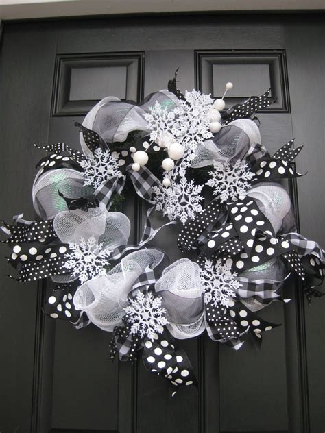 20+ White Deco Mesh Wreath Ideas