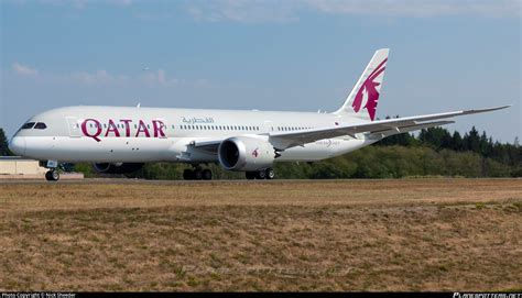 A Bhn Qatar Airways Boeing Dreamliner Photo By Nick Sheeder Id