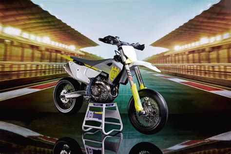 Husqvarna Fs First Look Sportbikes Inc Magazine