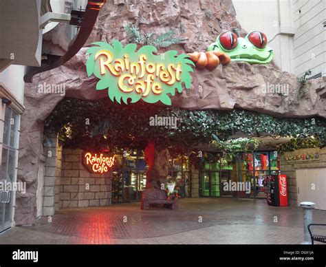 rain forest cafe Stock Photo - Alamy