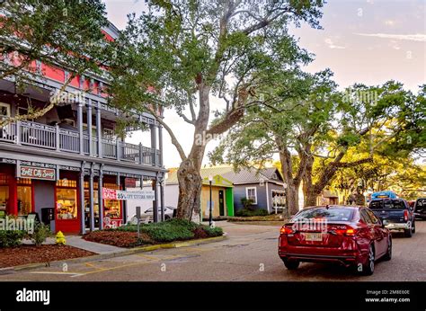 Shops Line Washington Avenue Dec 28 2022 In Ocean Springs