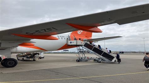 Flight Report Easyjet Uk Amsterdam Manchester Windy Approach