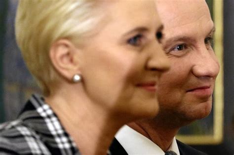 Para Prezydencka Wesprze Wo P Andrzej I Agata Duda Ofiarowali Ubrania