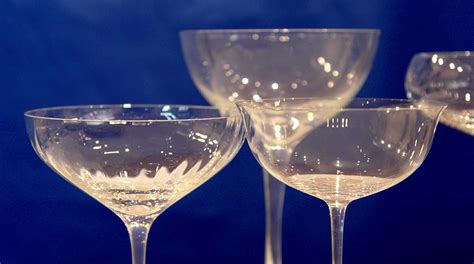 The History of the Champagne Coupe - Phoenix Home & Garden