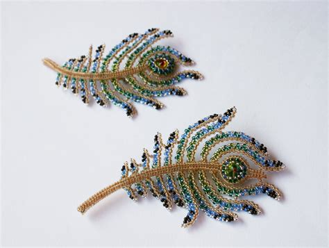 Peacock Feather brooch beading TUTORIAL