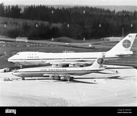 Everett, Washington: March 5, 1969 The first Boeing 747 rolls off the ...