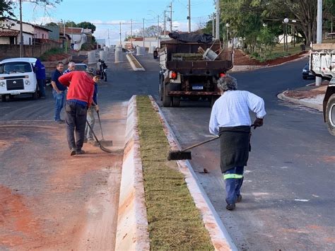 Botucatu Revitalização da Avenida Conde de Serra Negra está em ritmo