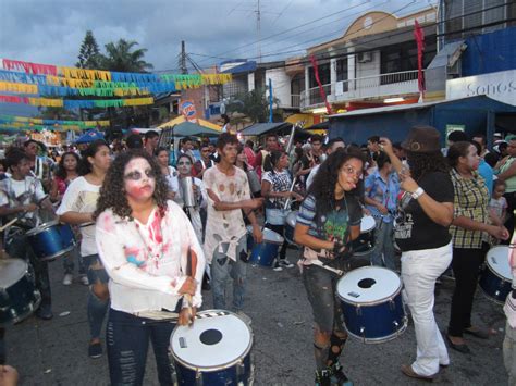 Enjoy Honduras: Carnival La Ceiba!