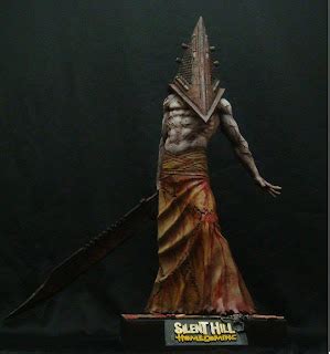 Video Game Legion: Pyramid Head Sculpture