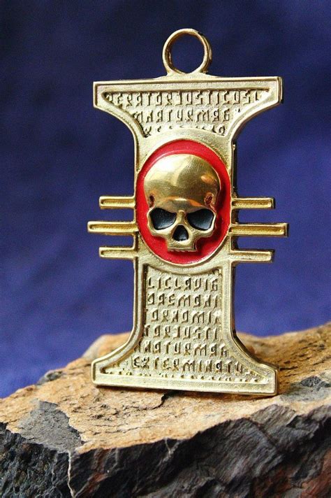 Warhammer 40k Inquisition Insignia With Enamel Warhammer 40000 Pendant