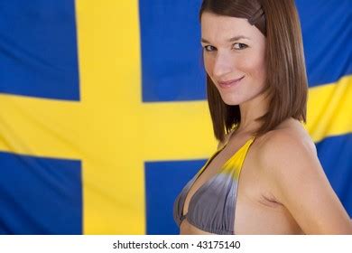 Beautiful Woman Bikini Over Sweden Flag Foto De Stock 43175140 Shutterstock