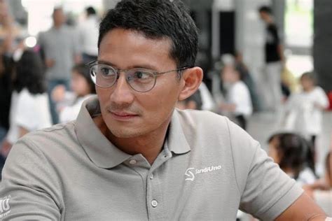 Maskapai Indonesia Terburuk Di Dunia Ini Kata Sandiaga Uno