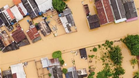 Rio Acre Sobe Cent Metros Em Horas E Ultrapassa Marca Dos