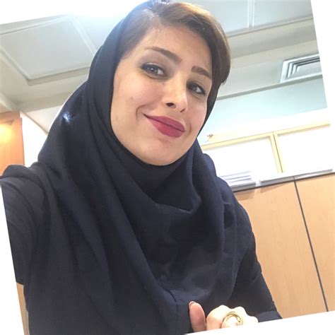 Neda Ghahremani Chief Accountant Bam Auto Manufacturing Linkedin