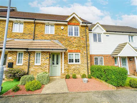 Bed Terraced House For Sale In Fleetwood Close St Leonards On Sea