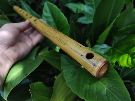 Simple F Major Bamboo Transverse Flute Tuned To The Key