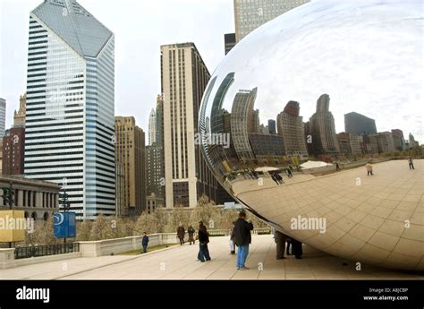 Chicago Bean Sculpture Stock Photo - Alamy