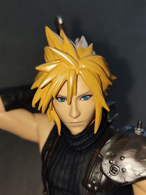 Cloud Strife Final Fantasy Vii Remake Grenier Du Geek