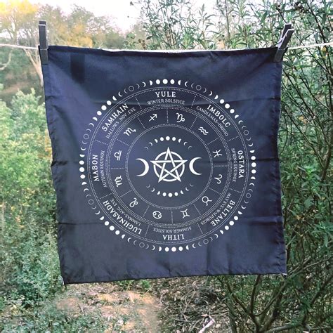 Pentacle Pentagram Wheel of the Year Tarot Altar Cloth for - Etsy