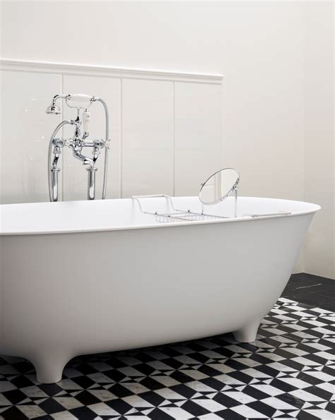 DOVE | Bathtub on legs Oval White Tec Plus bathtub on legs By Devon ...