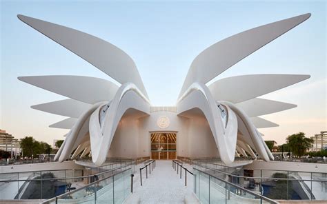 Santiago Calatrava Designs Two Stunning Pavilions For Expo 2020 Dubai