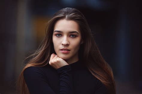 Women Portrait Model Brunette Brown Eyes Open Mouth Black Shirt