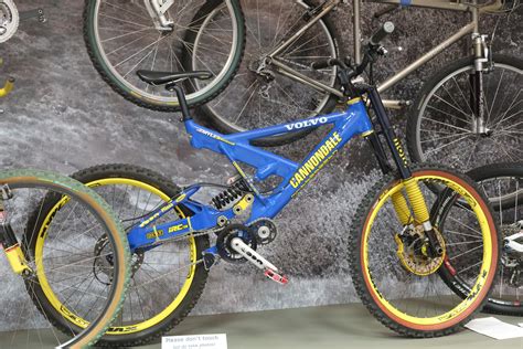 Cannondale’s Hardline Prototype DH Bike – Is The Dual Shock Back, With