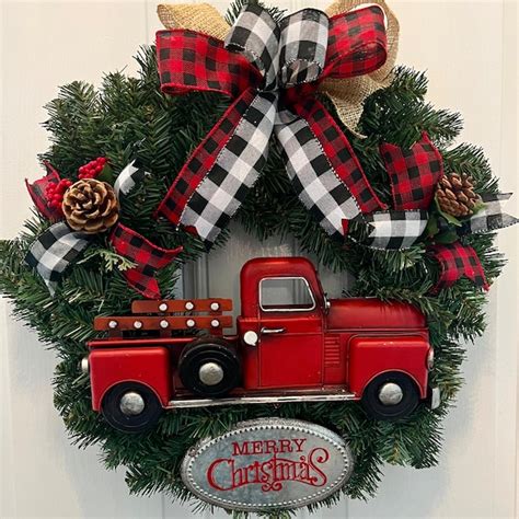 Red Truck Wreath Etsy