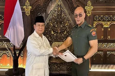 Letkol Tituler Deddy Corbuzier Pengamat Kebijakan M Rizal Fadillah