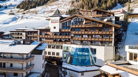 Alpenbad Hotel Hohenhaus In Hintertux In The Zillertal