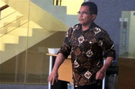 Periksa Indra Iskandar KPK Gali Proses Pengadaan Kelengkapan Rumah