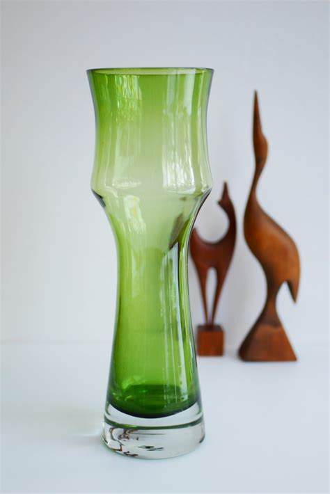 Mid Century Modern Glass Vase by Bo Borgström for Åseda for sale at Pamono