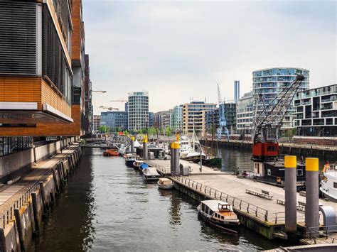 Hafencity Dans Le Hdr De Hambourg Image Stock éditorial Image Du