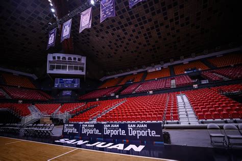 EN EL ANIVERSARIO 50 DEL COLISEO ROBERTO CLEMENTE ALCALDE DE SAN JUAN