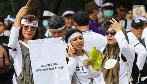 Tolak RUU Kesehatan Massa Nakes Demo Di Patung Kuda Foto Liputan6