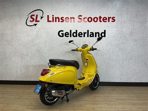 Vespa Sprint Km H Geel Linsen Scooters Gelderland