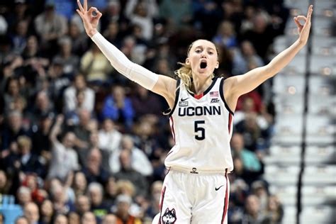 How Paige Bueckers' withdrawal from the WNBA Draft impacts UConn?