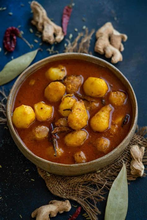 Traditional Kashmiri Dum Aloo Recipe + Video