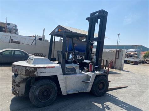 Doha Heavy Equipment 7 Ton Forklift For Sale 19023922 Mzad Qatar