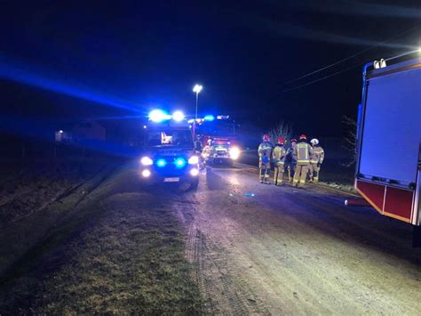 Wypadek W Czachulcu Starym Dwie Osoby Trafi Y Do Szpitala Wiadomo Ci