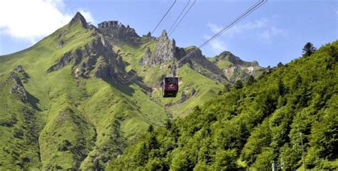 Entre Vall Es Et Montagnes Les Villes Du Mont Dore Et De La Bourboule