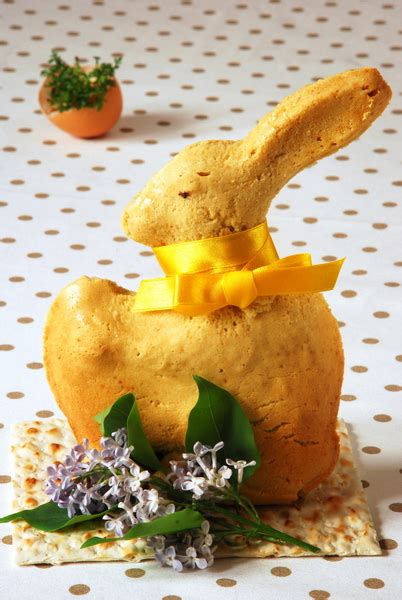 Nadziewany zajączek wielkanocny Stuffed Easter Bunny cake Na